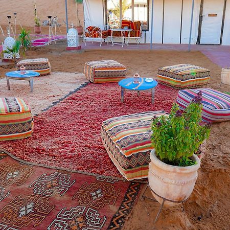Aladdin Merzouga Camp מראה חיצוני תמונה