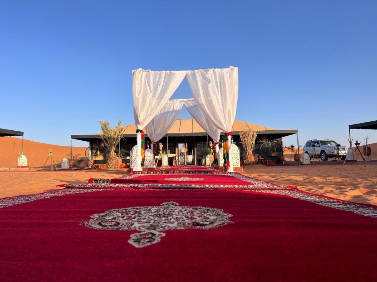 Aladdin Merzouga Camp מראה חיצוני תמונה
