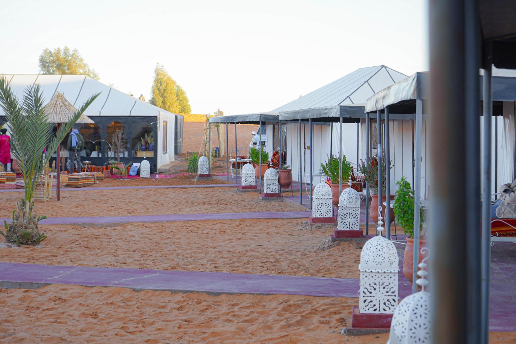 Aladdin Merzouga Camp מראה חיצוני תמונה